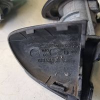 Volkswagen PASSAT B6 Copertura per maniglia portiera anteriore 3C0837879