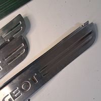 Peugeot 407 Copertura del rivestimento del sottoporta anteriore 