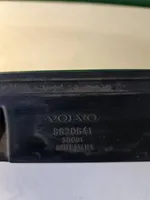 Volvo XC90 Etupuskurin ylempi jäähdytinsäleikkö 8620641