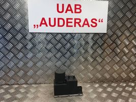 Audi A4 S4 B5 8D Centrinio užrakto varikliukas 8L0862257E