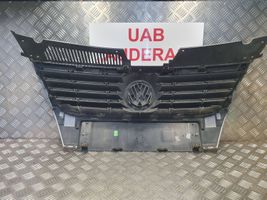 Volkswagen PASSAT B6 Grille calandre supérieure de pare-chocs avant 3C0853651