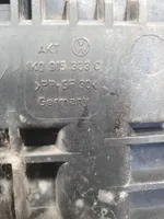 Volkswagen PASSAT B6 Vassoio scatola della batteria 1K0915333C