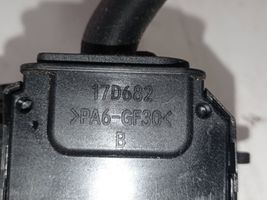 Mazda 5 Interrupteur d’éclairage 17D682