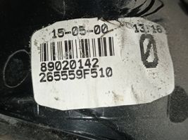 Nissan Primera Takaluukun takavalot 89020142