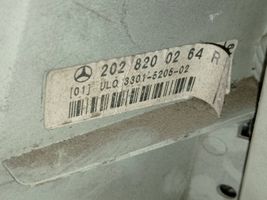 Mercedes-Benz C W202 Galinis žibintas kėbule 2028200264