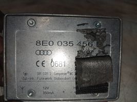 Audi A3 S3 8L Antenos stiprintuvas 8E0035456