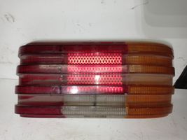 Mercedes-Benz COMPAKT W115 Klosze lamp tylnych 53208r3