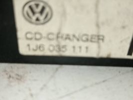 Skoda Octavia Mk1 (1U) Changeur CD / DVD 1J6035111