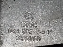 Audi A4 S4 B8 8K Öljynsuodattimen kannake 06H903143H