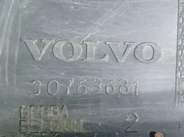 Volvo V50 Etupuskurin alustan pohjalevy 30763681