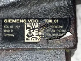 Volvo V50 Polttoaineen ruiskutuksen suurpainepumppu 9658193780