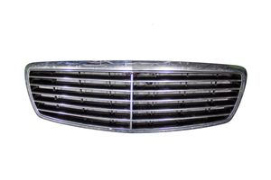 Mercedes-Benz E W211 Griglia anteriore A2118800583