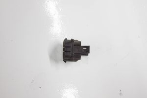 Mercedes-Benz CLC CL203 Supporto anteriore per il sensore di parcheggio (PDC) A1688850067