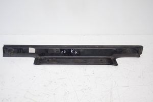 Mercedes-Benz R W251 Takaoven kynnyksen suojalista A2516800535