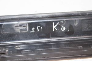 Mercedes-Benz R W251 Takaoven kynnyksen suojalista A2516800535