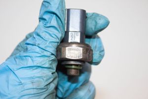 Mercedes-Benz R W251 Sensor de presión del aire acondicionado (A/C) 2205-420118