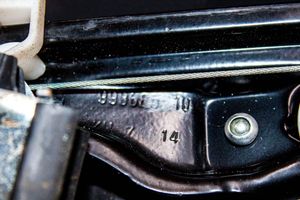 Mercedes-Benz R W251 Elektryczny podnośnik szyby drzwi tylnych a2517660825
