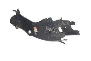 Mercedes-Benz E W211 Traverse, support de radiateur latéral A2038800060