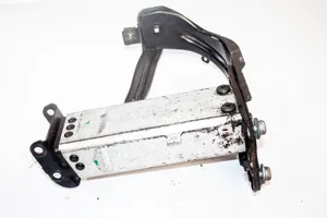 Mercedes-Benz E W211 Soporte para el marco panal de radiador A2113270090