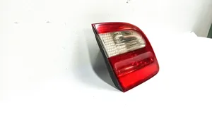 Mercedes-Benz E W211 Lampy tylnej klapy bagażnika A2118201364