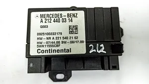 Mercedes-Benz E W212 Unité de commande / module de pompe à carburant A2124400314