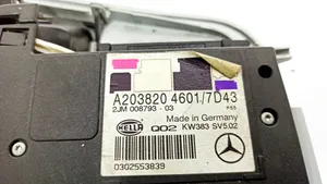 Mercedes-Benz CLC CL203 Illuminazione sedili anteriori A2038204601