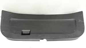 Toyota Prius (XW20) Moldura de la puerta/portón del maletero 6775047010
