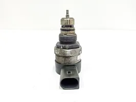 Mercedes-Benz R W251 Regolatore di pressione del carburante A6110780449