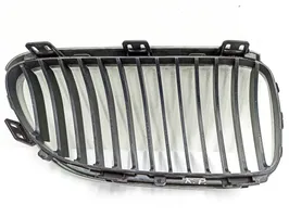 BMW 3 E92 E93 Front bumper upper radiator grill 22405910