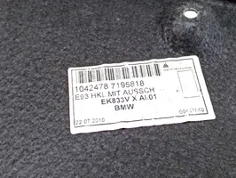 BMW 3 E92 E93 Poszycie / Tapicerka tylnej klapy bagażnika 7195818