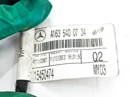 Mercedes-Benz ML W163 Takaoven johtosarja A1635400734