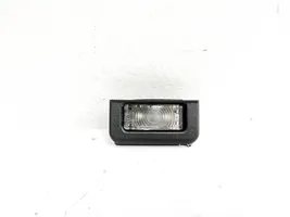 Mercedes-Benz ML W163 Lampa oświetlenia tylnej tablicy rejestracyjnej TL823317