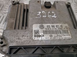 Volkswagen Touran I Блок управления двигателя 03G906021MG