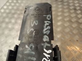 Volkswagen PASSAT B5 Wkład lampy tylnej 3B9945257