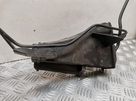 Audi A4 S4 B6 8E 8H Serbatoio a carbone attivo per il recupero vapori carburante 8E0201803D