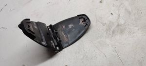 Volkswagen PASSAT B6 Soporte de apoyo del triángulo de señalización 3c5860285