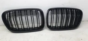 BMW X4 F26 Maskownica / Grill / Atrapa górna chłodnicy 