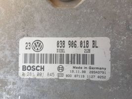 Volkswagen Golf IV Moottorin ohjainlaite/moduuli 038906018BL