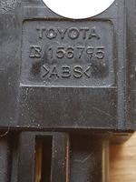 Toyota Avensis T220 Polttoainesäiliön avauskytkin 156795