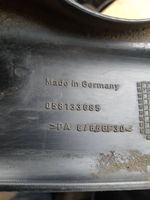 Volkswagen PASSAT B5 Engine cover (trim) 058133685