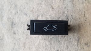 BMW X5 E53 Przełącznik / Przycisk otwierania klapy bagażnika 8365579