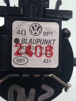 Volkswagen Sharan Paneelikaiutin 7M3035411A