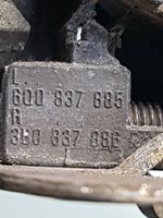 Volkswagen PASSAT B5 Klamka/wspornik zewnętrzny drzwi przednich 3B0837886