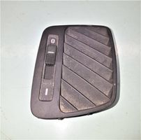 Audi A6 S6 C5 4B Centrālais gaisa ventilācijas režģis 4B0819793