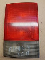 Audi 100 S4 C4 Lampy tylnej klapy bagażnika 4A0945093