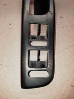 Volkswagen PASSAT B5 Front door window switch trim 3B1867171C