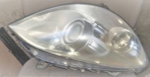 Mercedes-Benz B W245 Lampa przednia A1698204661