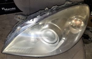 Mercedes-Benz B W245 Lampa przednia A1698204561