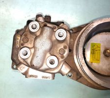 Audi 100 S4 C4 Distributeur de carburant 0438101039