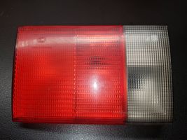 Audi 100 S4 C4 Lampy tylnej klapy bagażnika 4A0945093